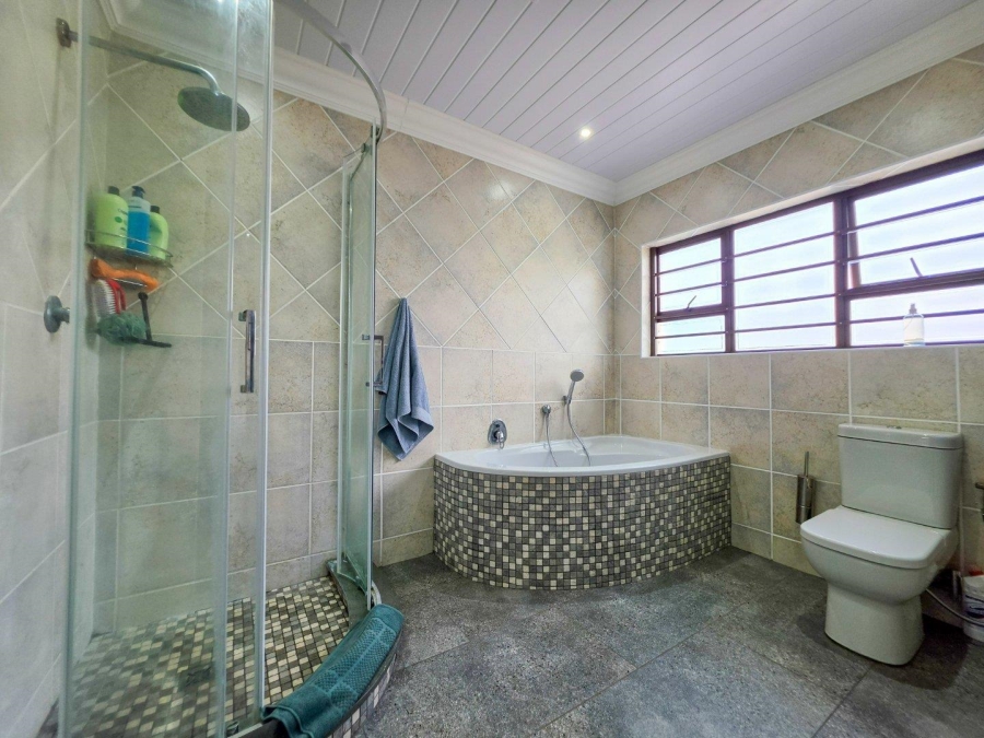 3 Bedroom Property for Sale in Stilbaai Wes Western Cape